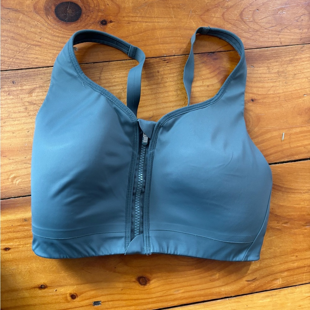 Athleta zip front sports bra 32DD